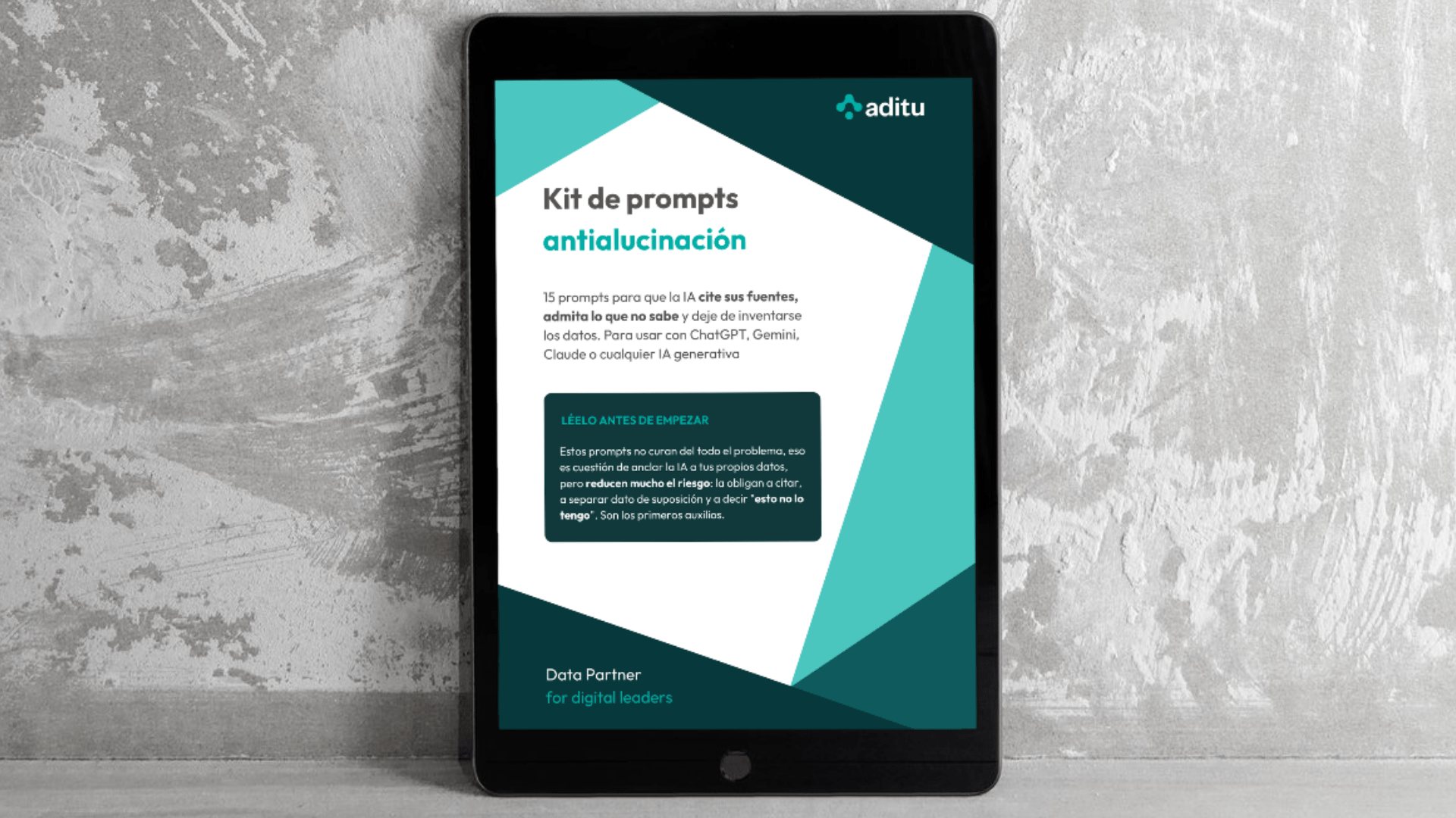 Una tablet mostrando la portada del Kit de prompts anti-alucinaciones hecho por aditu